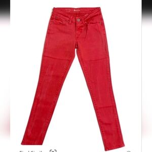 LEVI'S Demi Curve Modern Rise Skinny Jeans In Coral red. Size 8/29. NWT